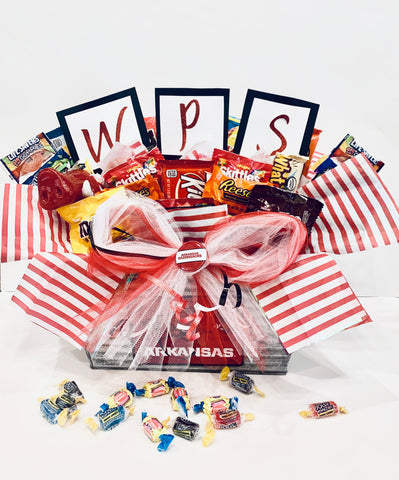 Razorback Fan “WPS” with Hog Nose Candy Bouquet